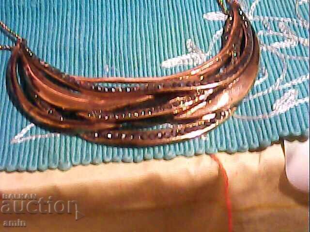 красив комплект с цена € 10.00 | 19.56 лв.