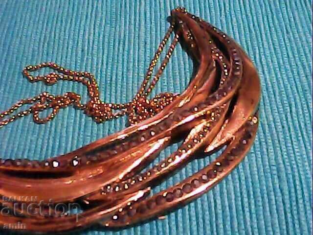 Доставка на красив комплект