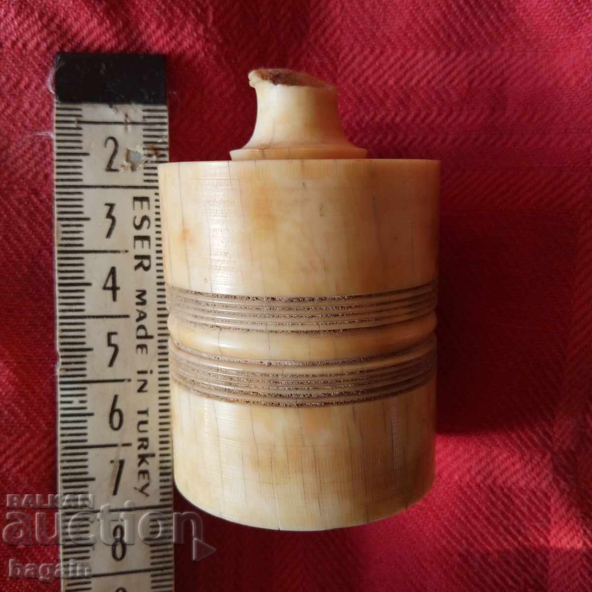 Уникален предмет от слонова кост. - 5