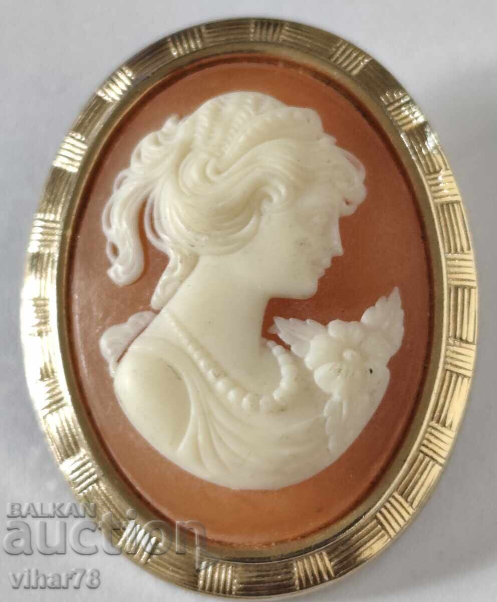 Old beautiful brooch - cameo