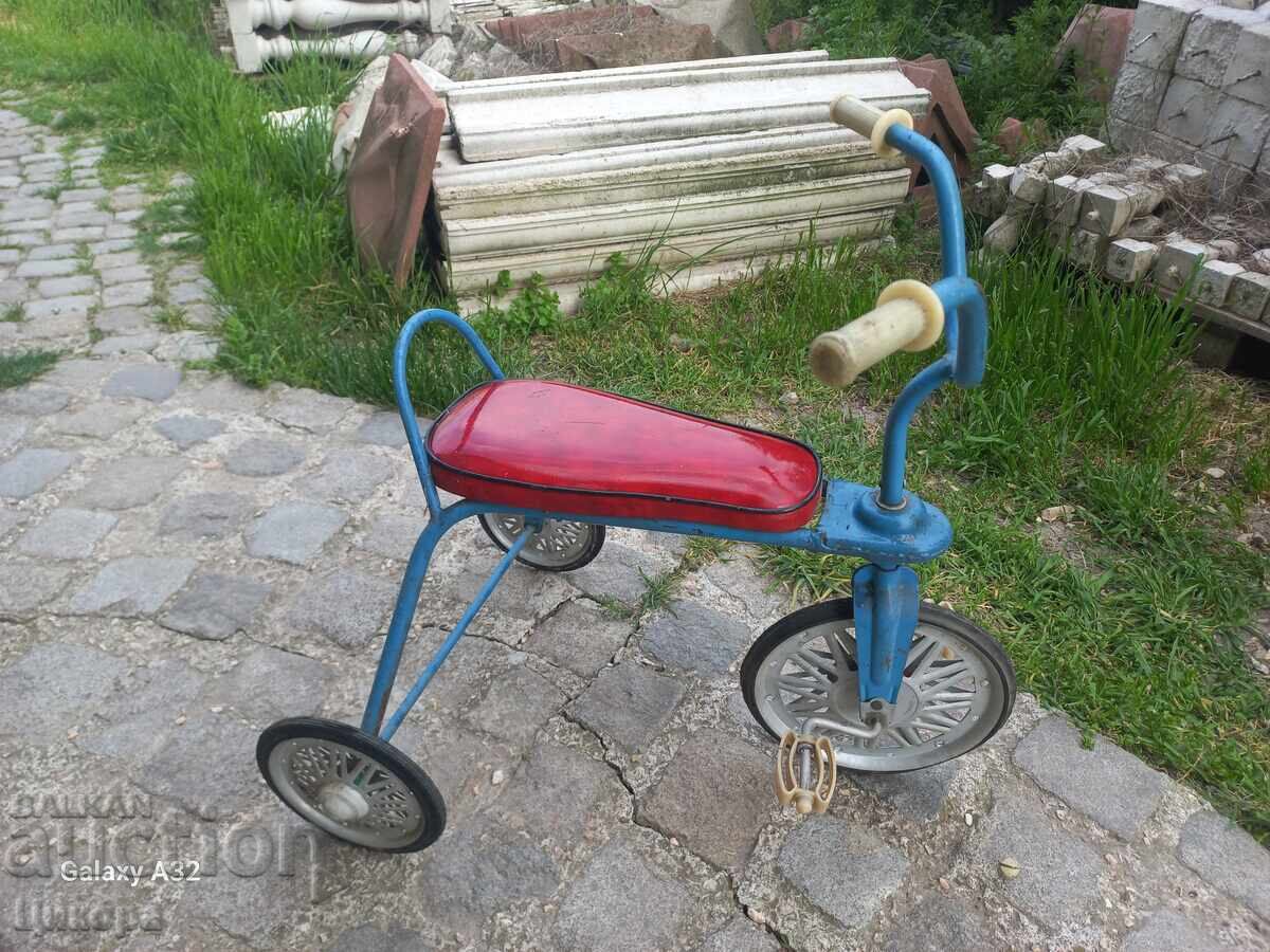 TRICICLETA VECHE PENTRU COPII
