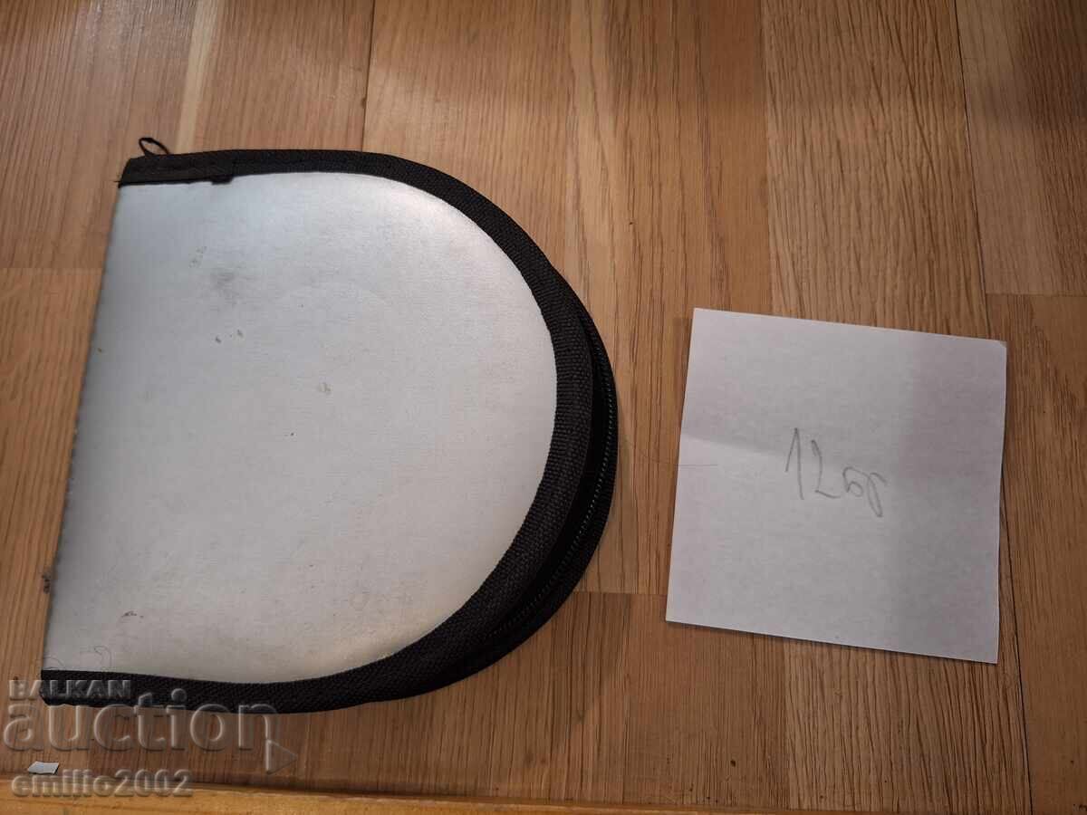 Анимационни филми на ДВД в класьор 12бр.