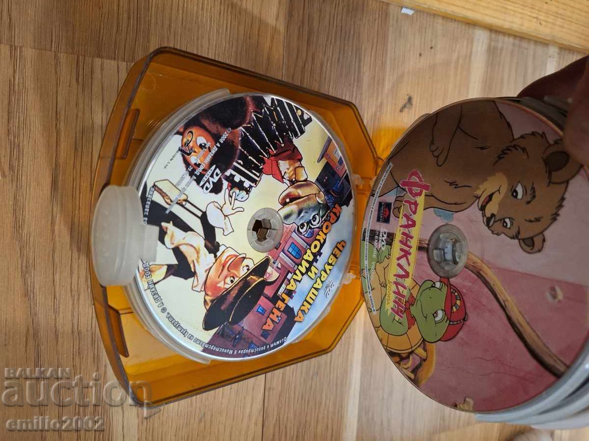 Livrarea Desene animate pe DVD într-un folder 12 buc.