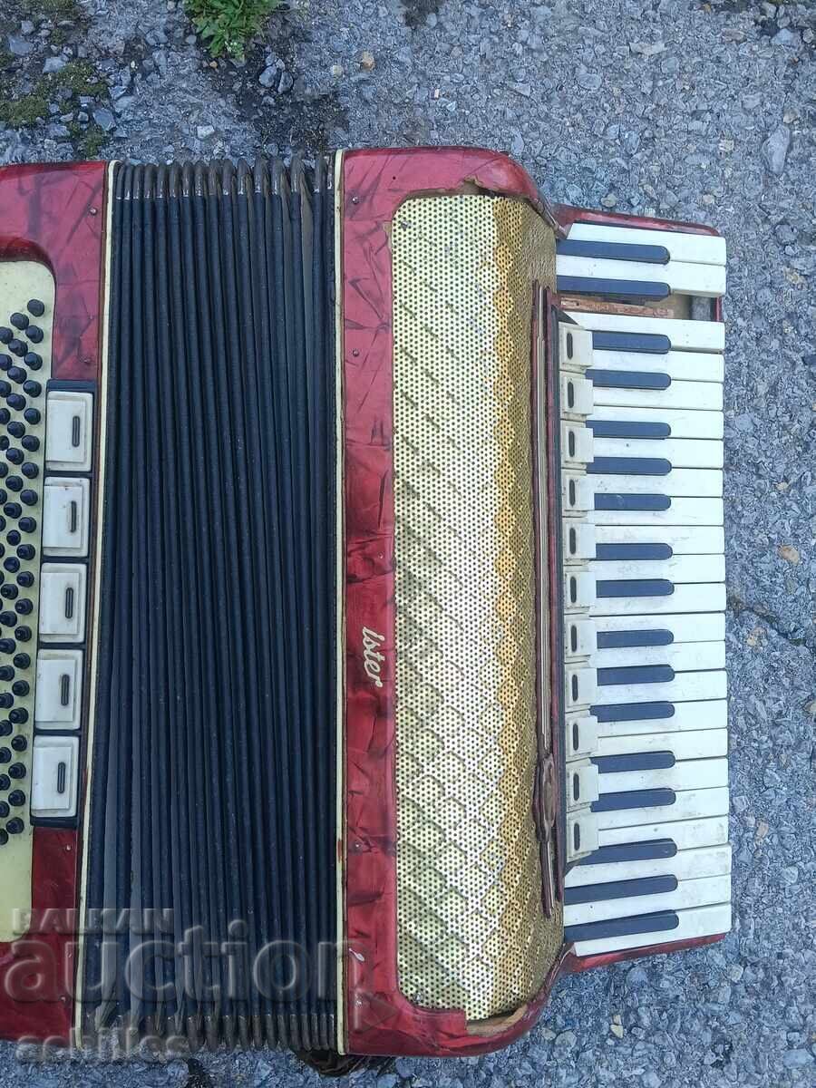 Аукцион Акордеон Weltmeister 120 баса за части .ремонт