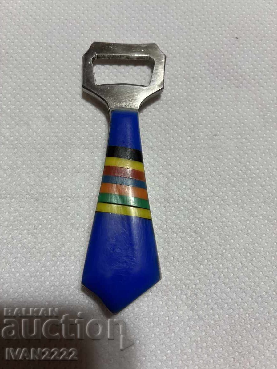 Δημοπρασία Πωλείται ανοιχτήρι από την εποχή του σοσιαλισμού