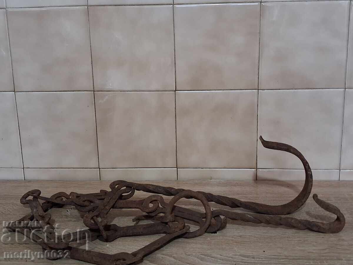 Lant vechi din fier forjat cu carlig, lant vatra carlig cu preț € 28.12 | 55.00 BGN