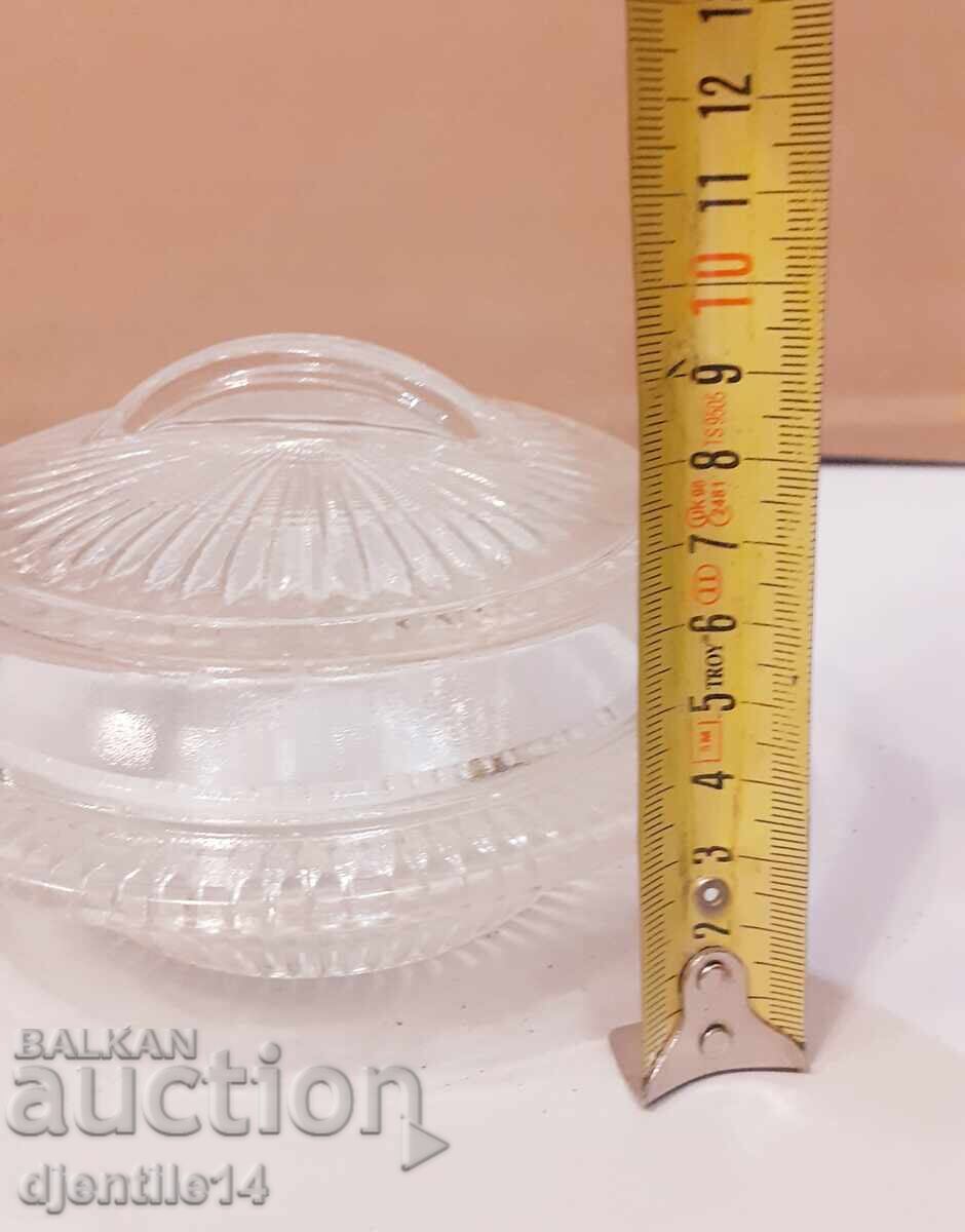 Γυάλινη μπομπονιέρα, ζαχαριέρα με τιμή € 20.00 | 39.12 BGN