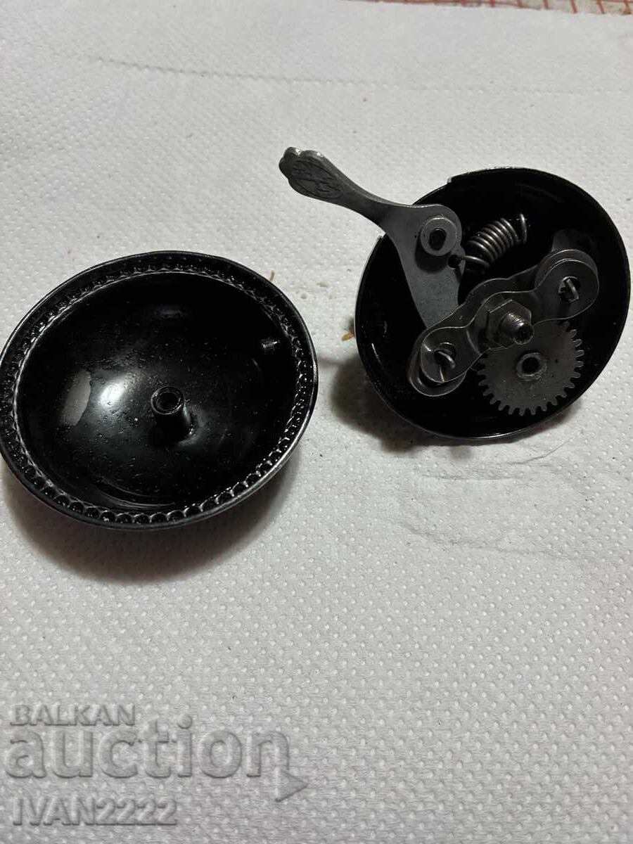 Vând sonerie retro pentru bicicletă cu preț € 1.00 | 1.96 BGN