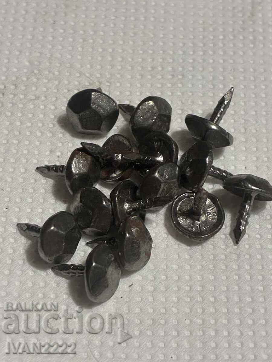 Πωλούνται παλιά σφυρήλατα γερμανικά καρφιά με τιμή € 5.00 | 9.78 BGN