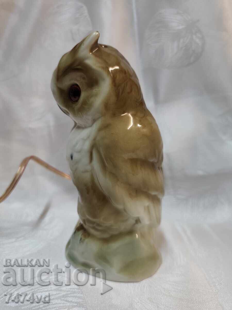 Lampă de masă retro din porțelan în formă de bufniță cu preț € 75.00 | 146.69 BGN
