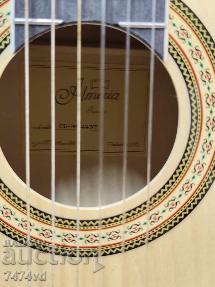 Auction  Almeria CG-390 Classical Guitar. EXCELLENT CONDITION