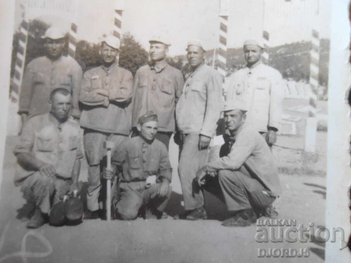 Παλιά φωτογραφία, ΔΙΑΜΕΡΙΣΜΑ, Μονάδα - 3937 με τιμή € 2.50 | 4.89 BGN