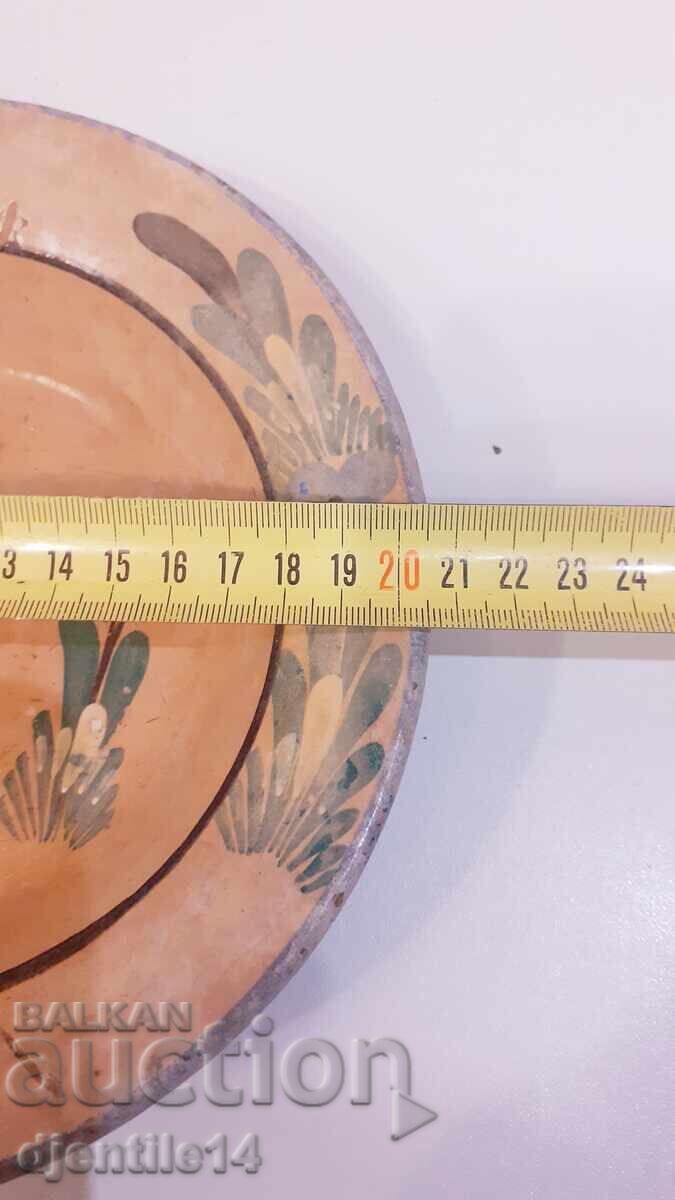 Παράδοση Παλιό κεραμικό πιάτο