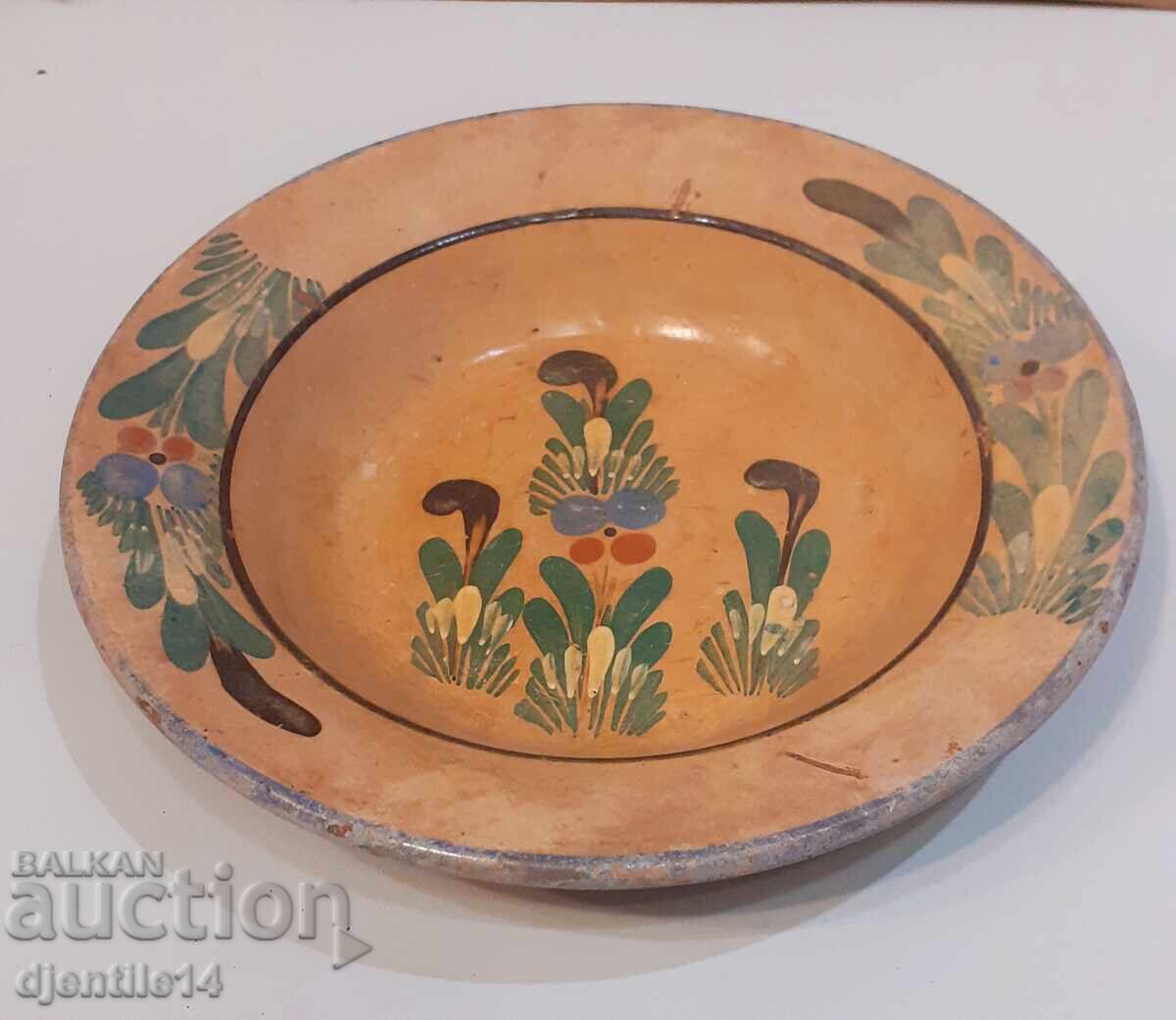 Παλιό κεραμικό πιάτο