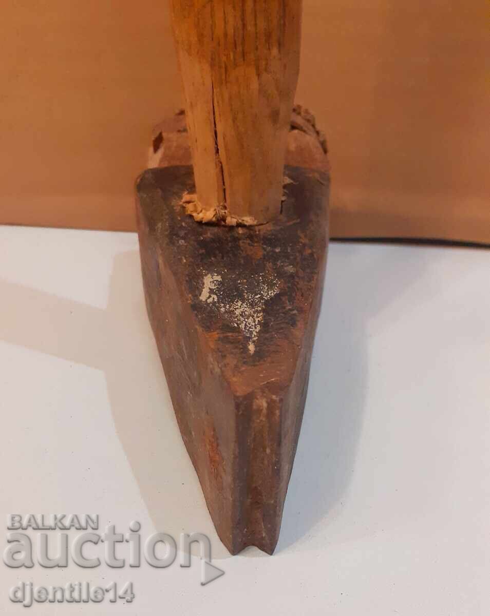 Σφυρί για τοποθέτηση στεφανιών με τιμή € 20.00 | 39.12 BGN