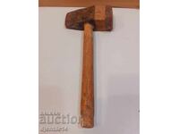 Σφυρί για τοποθέτηση στεφανιών