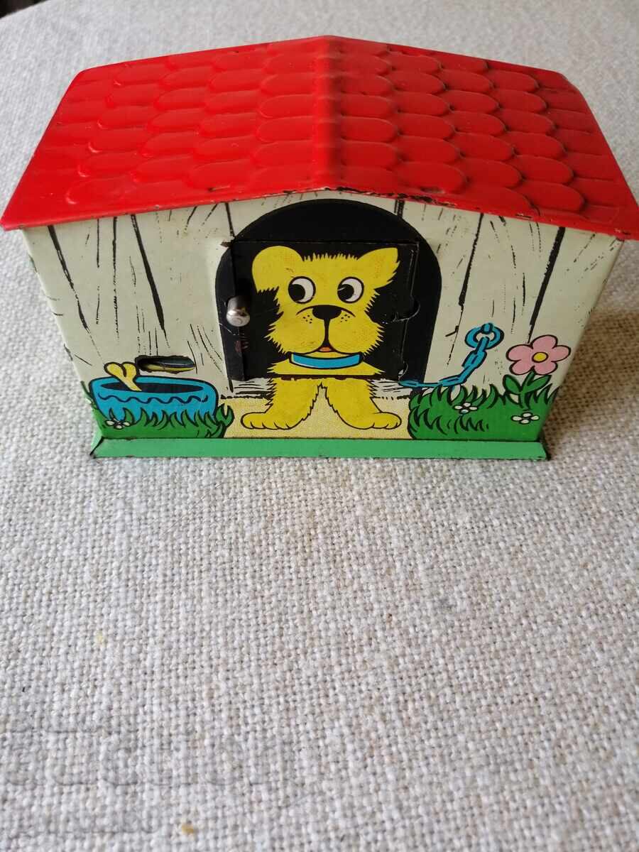Retro mechanical piggy bank