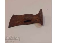 Παλιό τσεκούρι