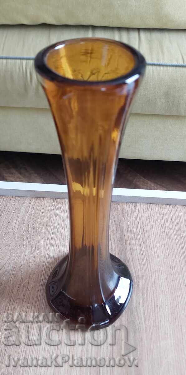 Licitație Vază retro din sticlă pentru cunoscători 28 cm