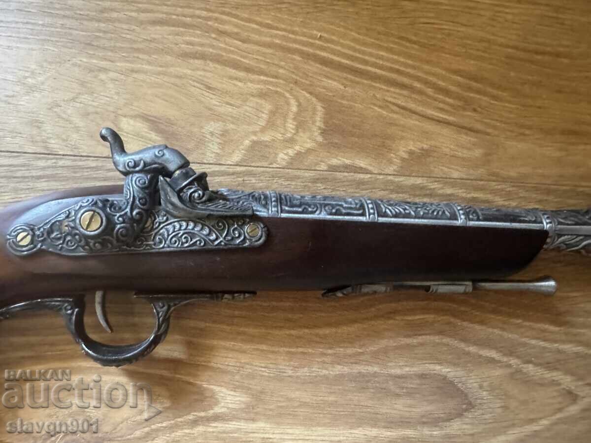 Licitație Pistol decorativ