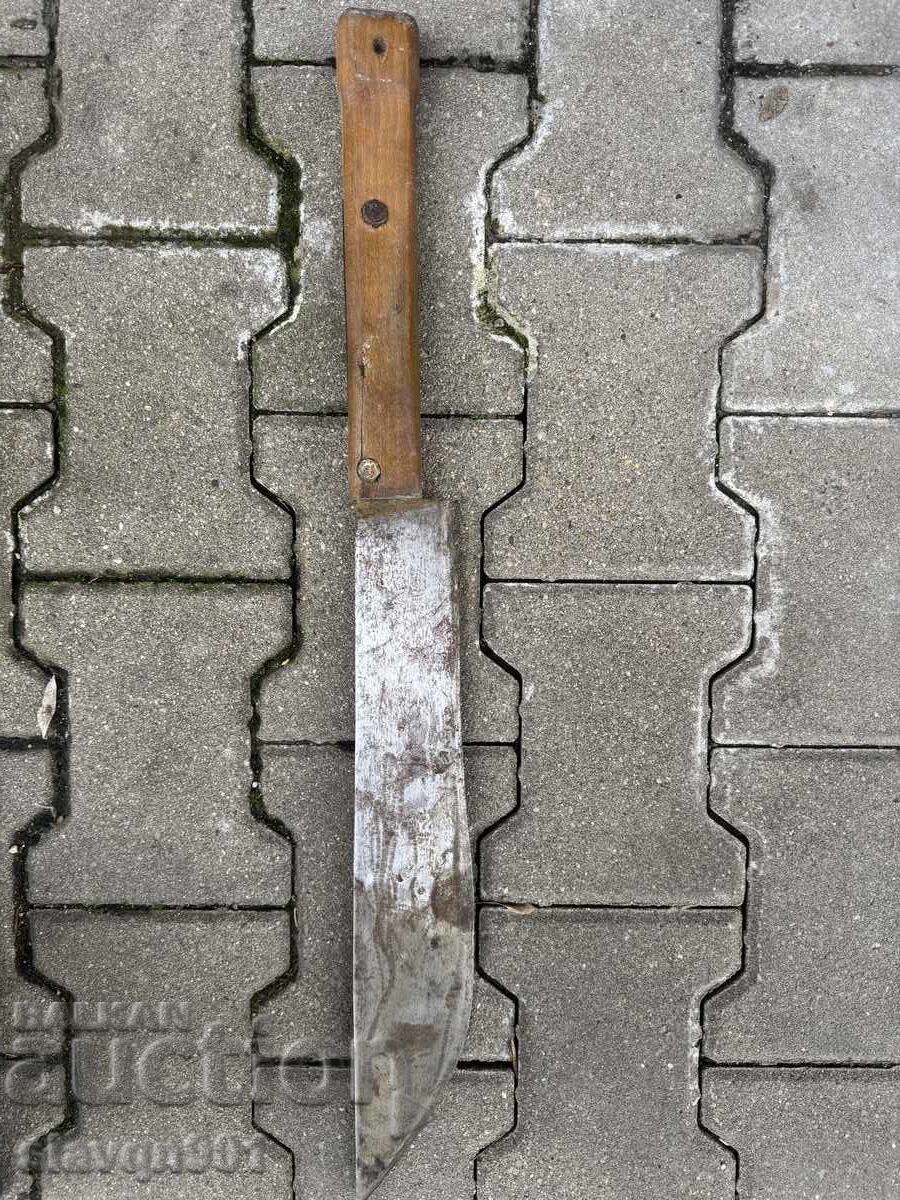 Licitație Tesa, Lamă