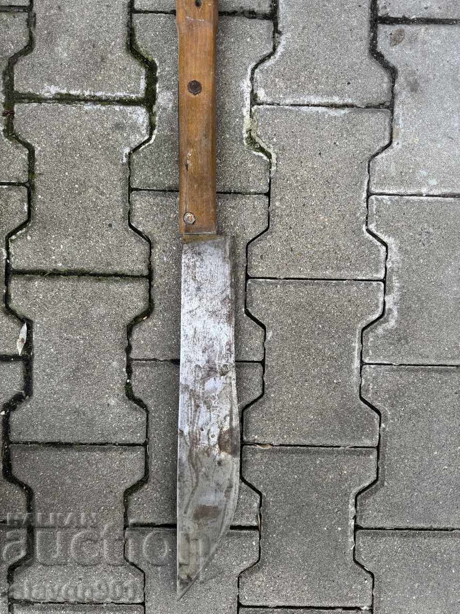 Livrarea Tesa, Lamă