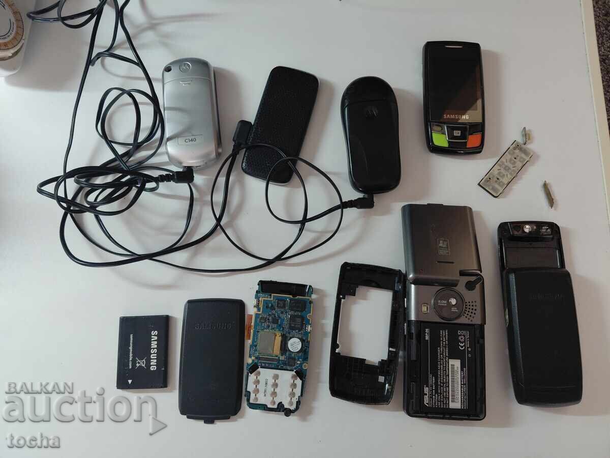 old button phones, some are working - 5