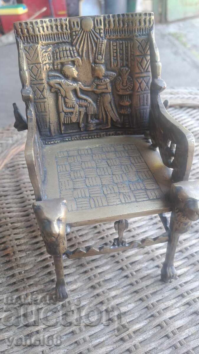 Ορειχάλκινη καρέκλα - μακέτα