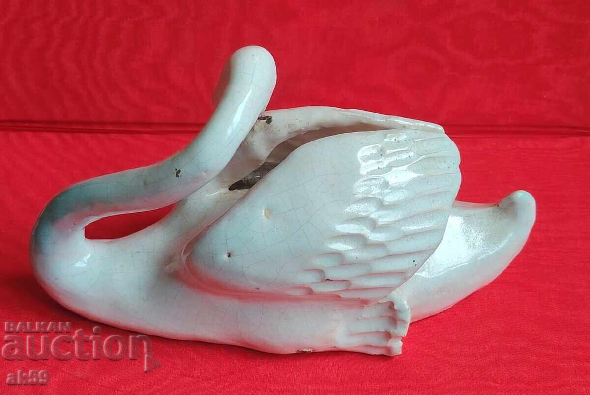 Livrarea „Lebădă” - ceramică, sculptură mică