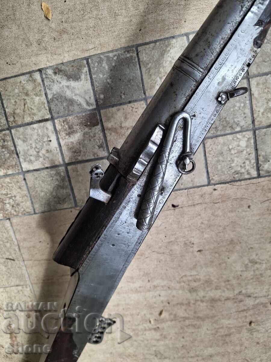 Delivery of Cannon, fuse, crimper, shisha, boilie, carnation