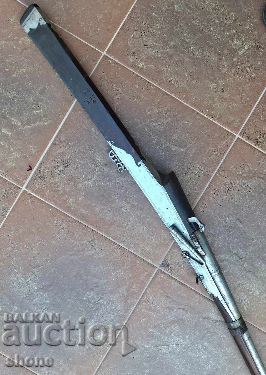 Livrarea Pistol, fitil, cremă, țigară, boilie, cuișor