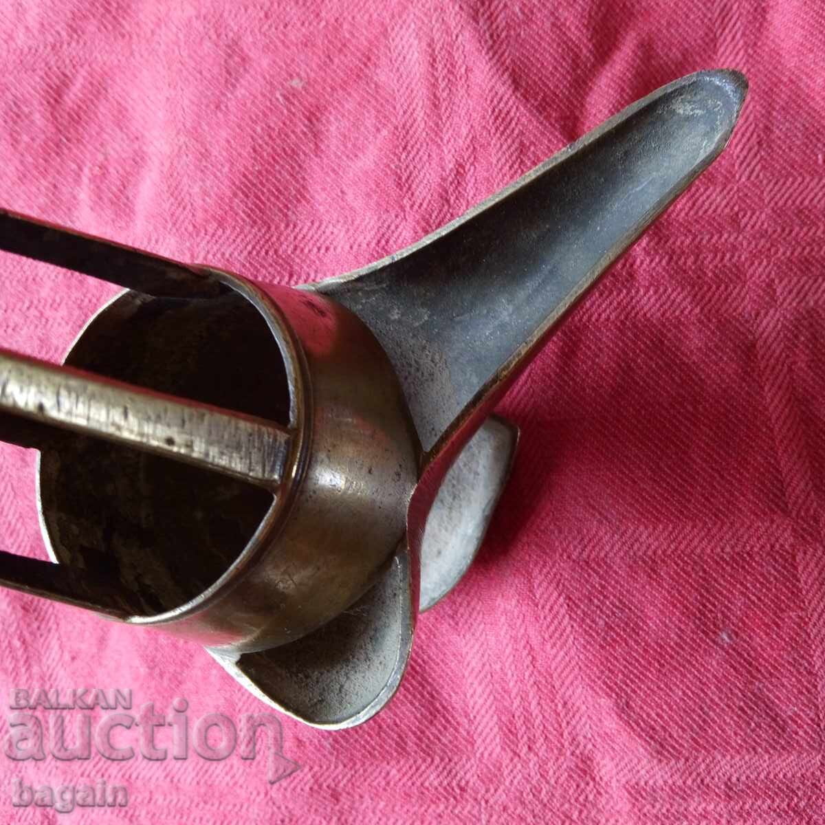 Lampă din bronz cu preț € 35.00 | 68.45 BGN