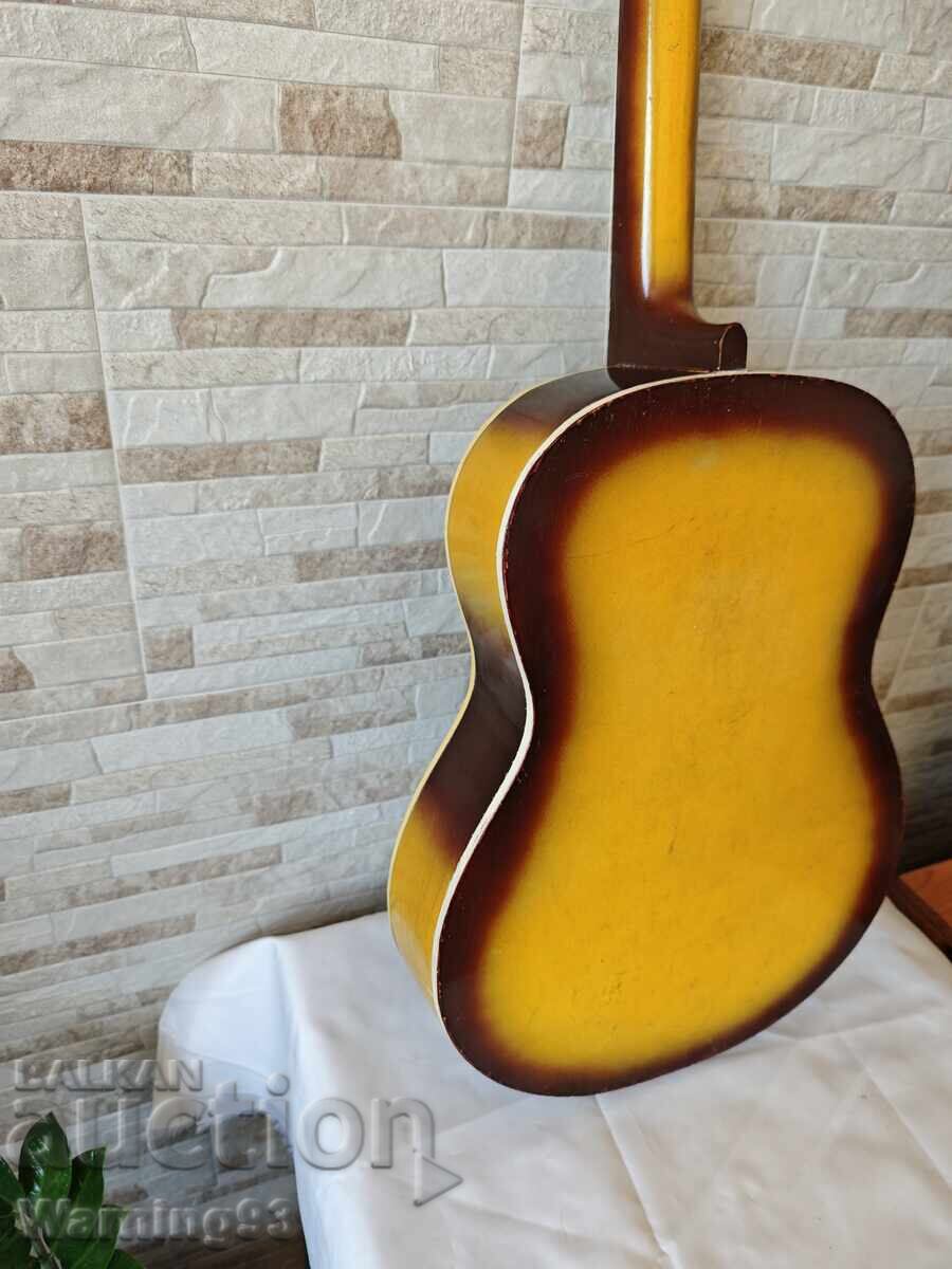 Κλασική ακουστική κιθάρα από την εποχή του σοσιαλισμού - CREMONA - 6