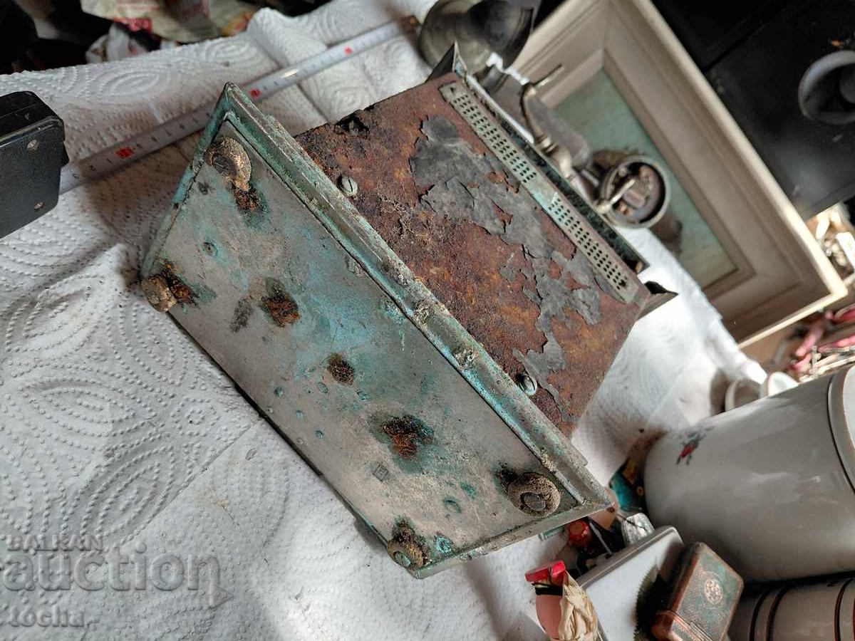 Δημοπρασία 2ο παλιό τηλέφωνο, για αποκατάσταση ή ανταλλακτικά