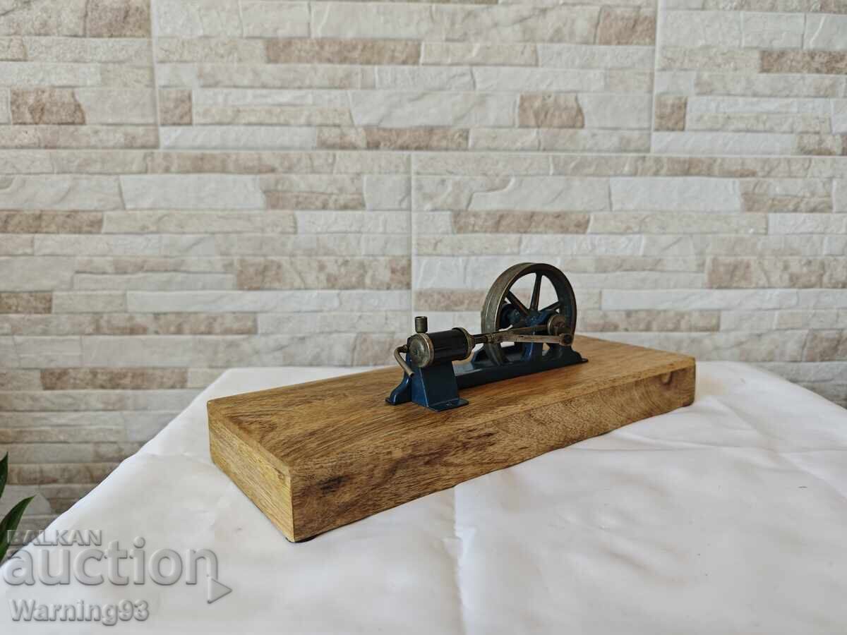 Delivery of Vintage steam engine model - mid-century German