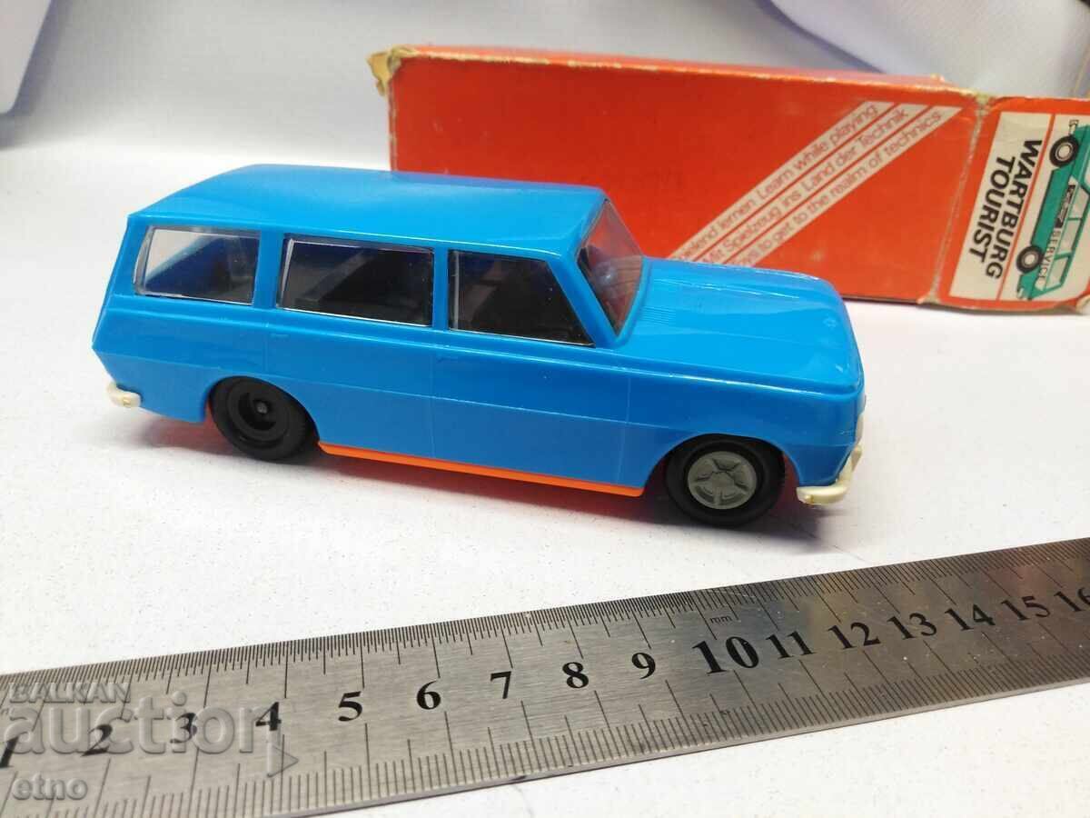 Livrarea WARTBURG TOURIST, JUCĂRIE MECANICĂ SOȚIALĂ CU AMBALAJUL, jucării