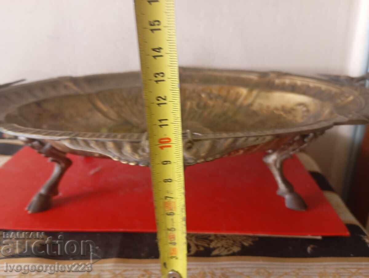 ένα μπολ, ένα αρ ντεκό φρουτιέρα με τιμή € 100.00 | 195.58 BGN