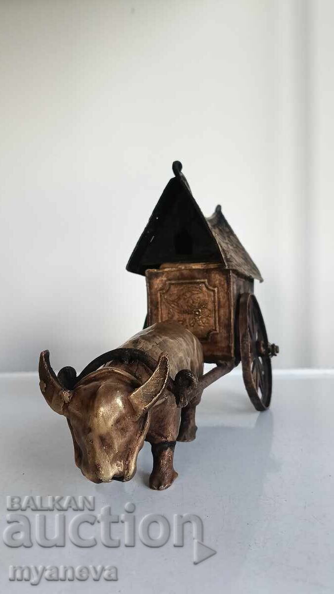 Auction  Old Asian bronze sculpture in three parts