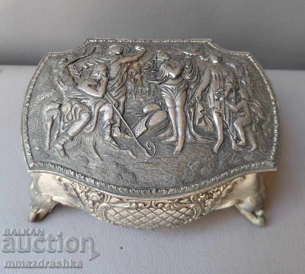 Baroque jewelry box with price € 2.50 | 4.89 BGN