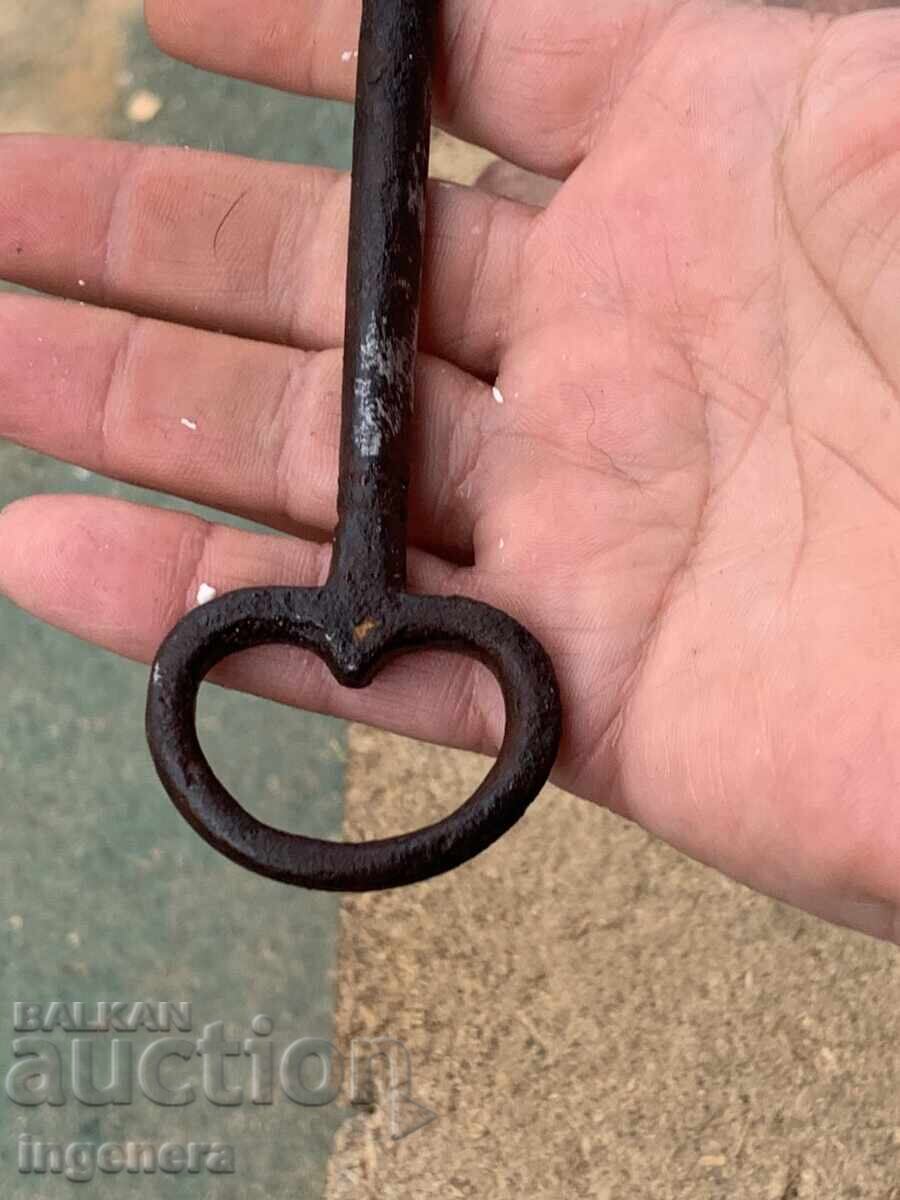 CHEIE VECHE FORJATĂ ZĂVOR LACĂT METAL URIAȘ - 6