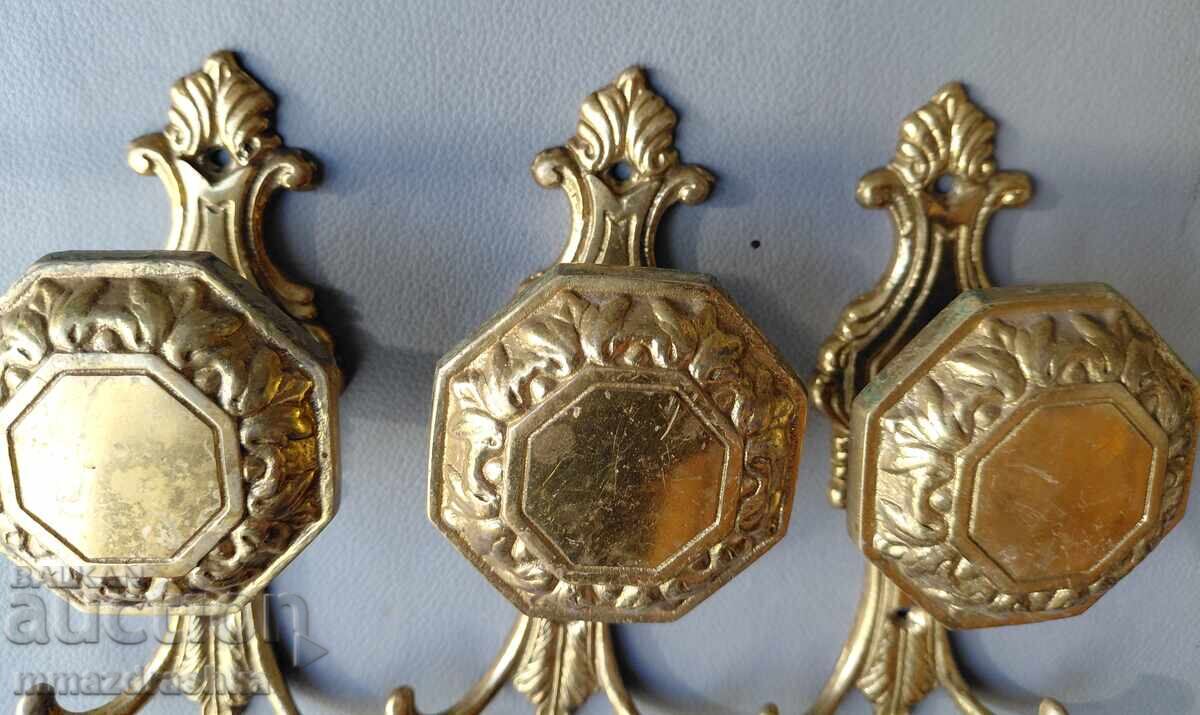 3 bronze hangers with price € 0.70 | 1.37 BGN