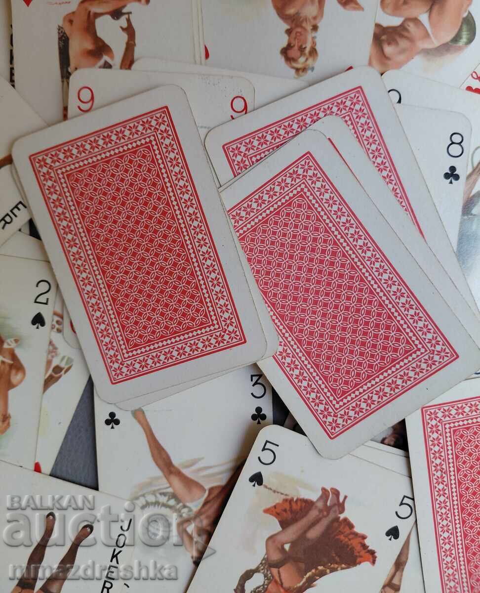 Delivery of Cards Erotica