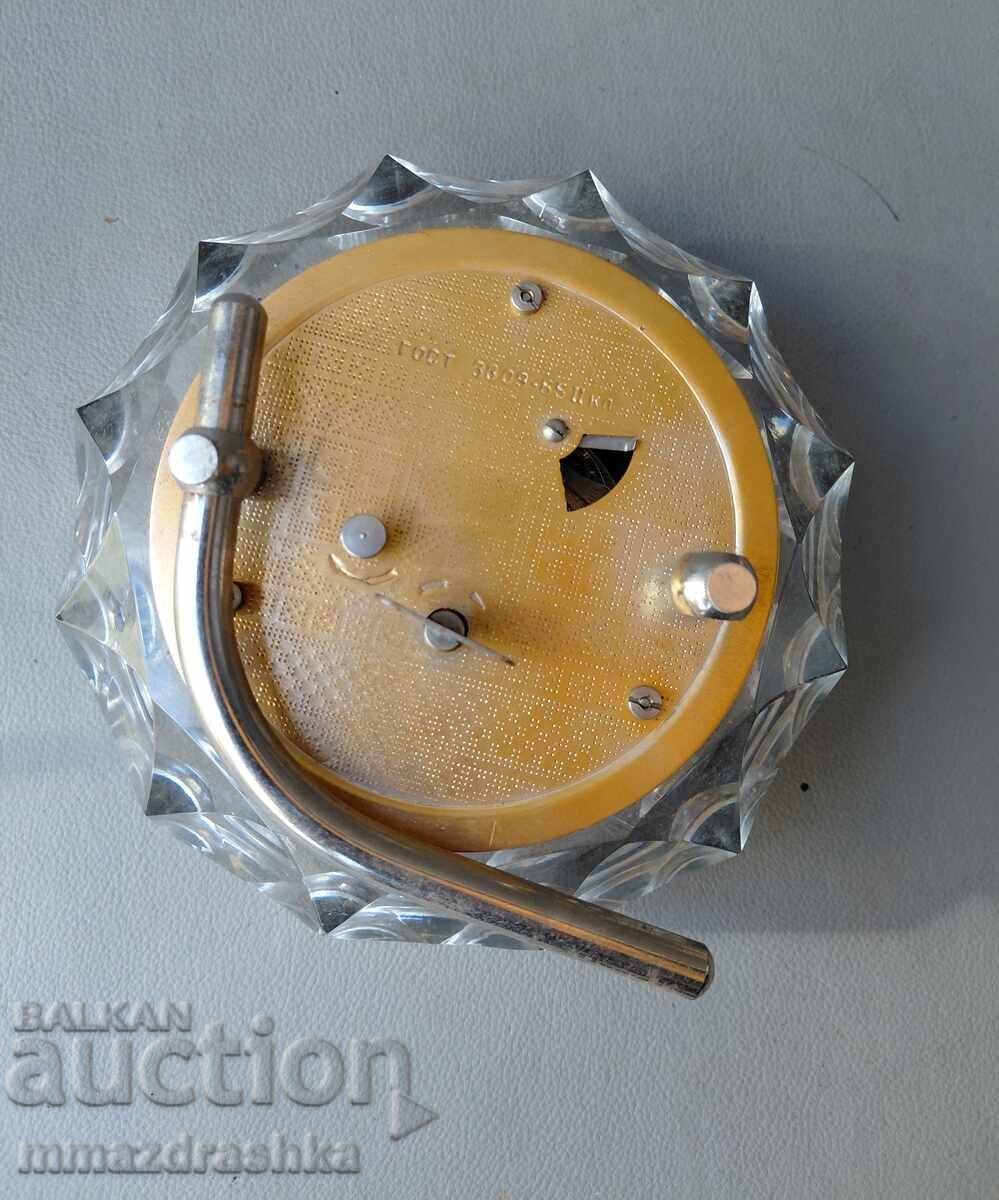 Auction  Beacon glass table clock