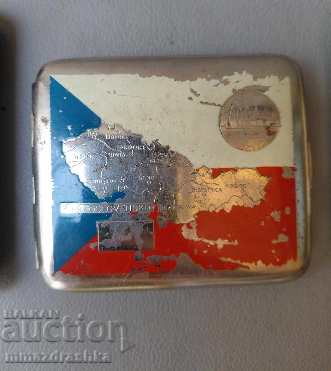 Auction  3 vintage cigarette cases