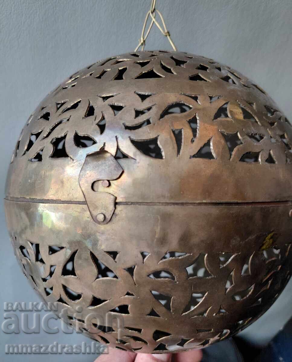 Аукцион Медна сфера за тамян, Африка