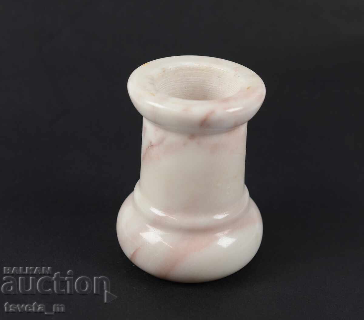 Бял мрамор ваза/ моливник Минералсувенир соц 70-те с цена € 5.00 | 9.78 лв.