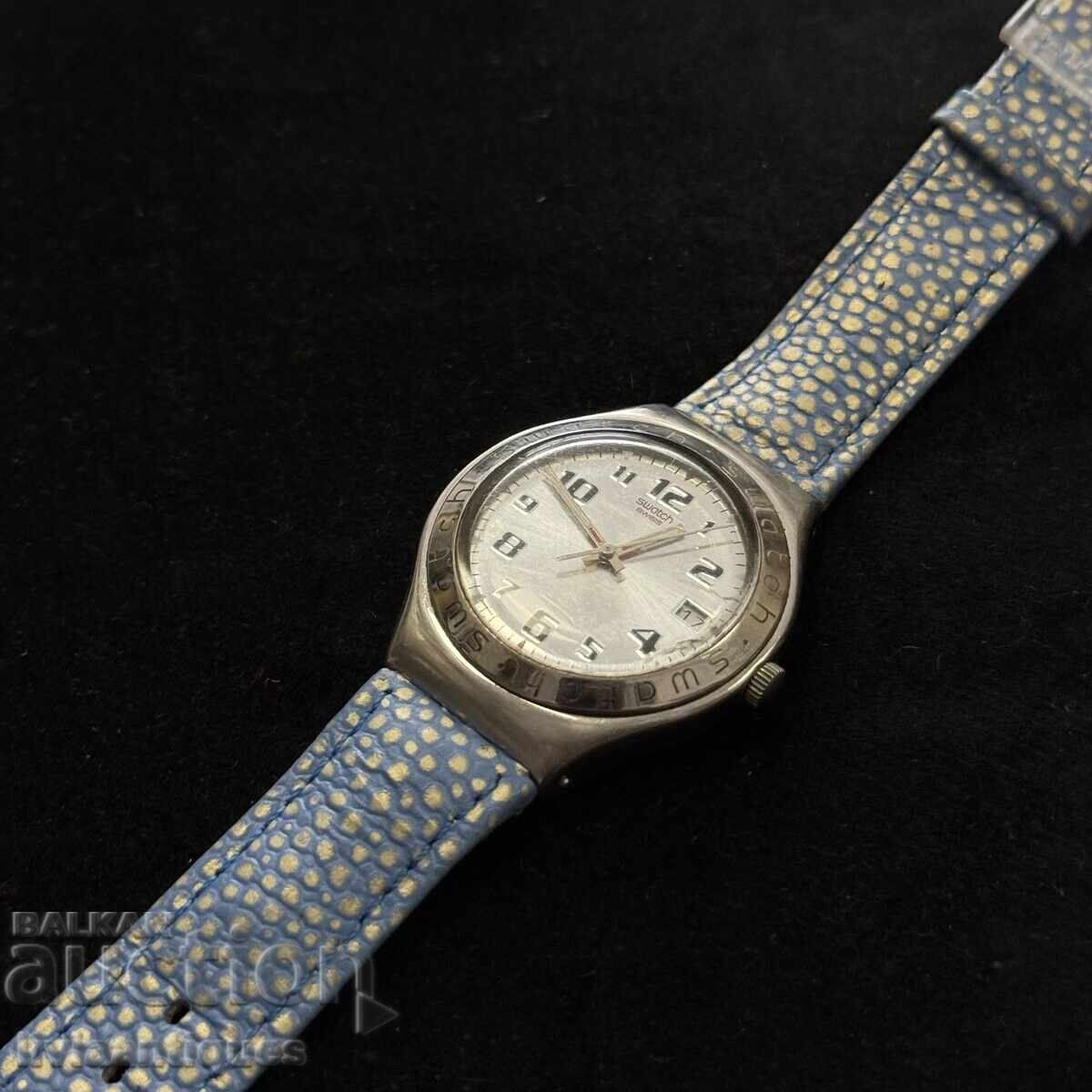 Licitație Ceas de damă stilat Swatch cu design elegant