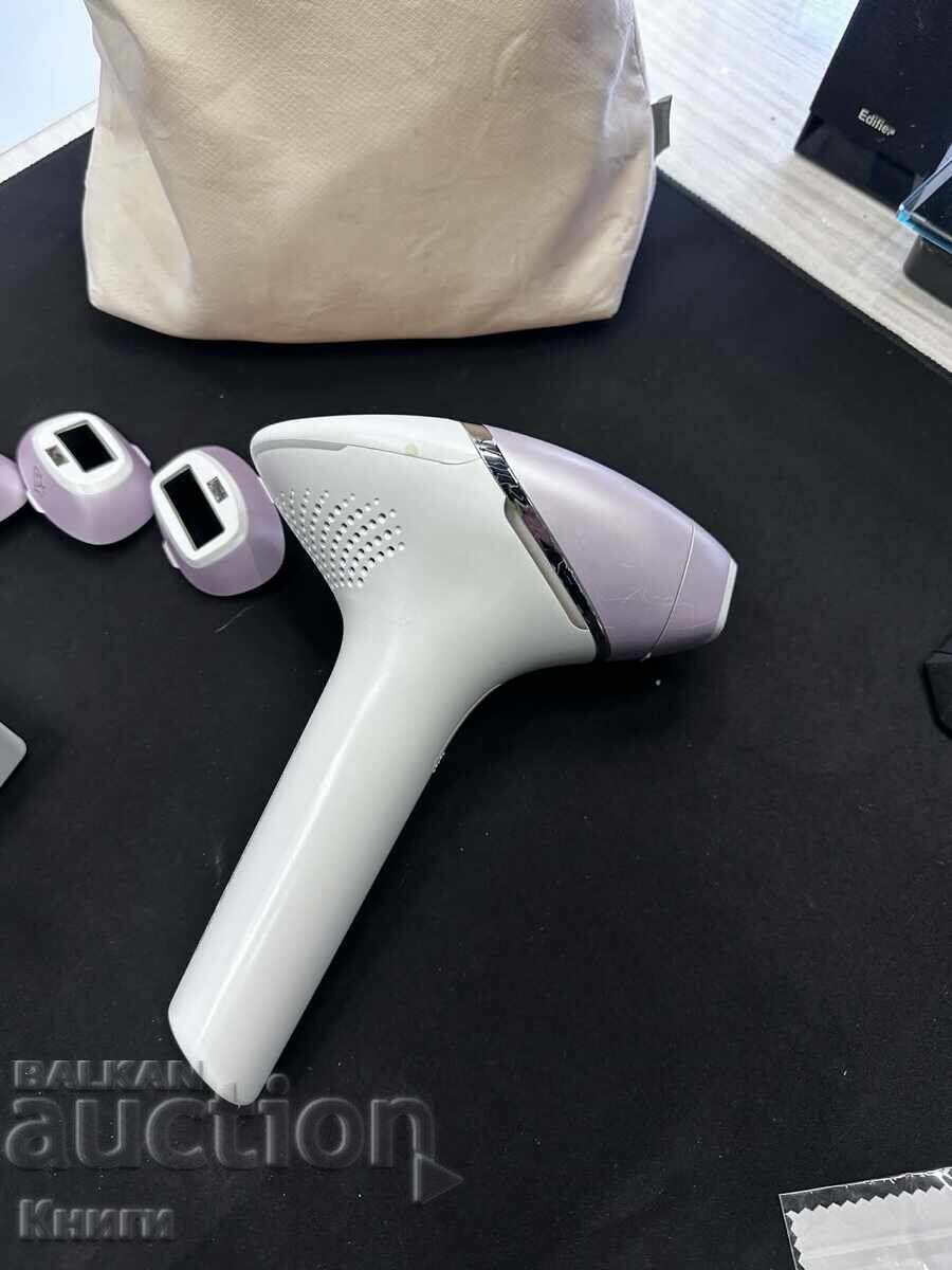 Фотоепилатор Philips Lumea Prestige