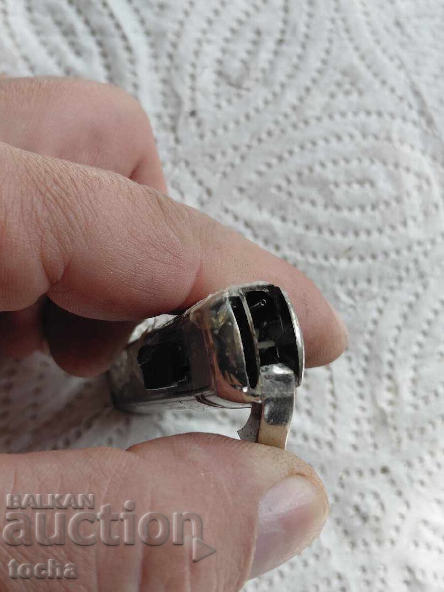 Delivery of an old lighter