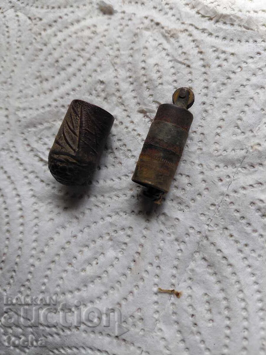 Аукцион старинна  запалка , красиви орнаменти